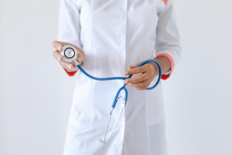 Innere Medizin als Fachgebiet: Gehalt, Arbeitsmarkt und Karrierewege
