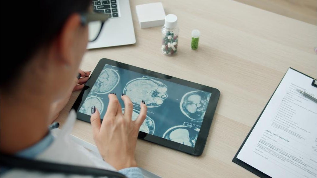 Neurologie als Fachgebiet: Gehalt, Arbeitsmarkt und Karrierewege